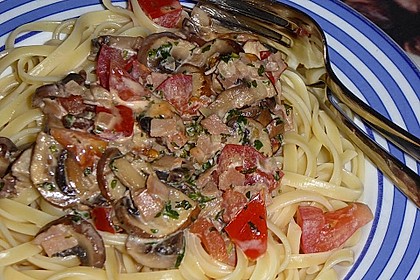 Bandnudeln mit Pfifferlingsauce 11