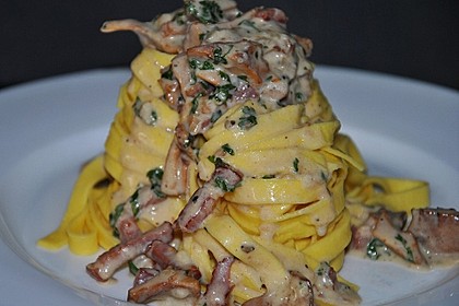 Bandnudeln mit Pfifferlingsauce 6