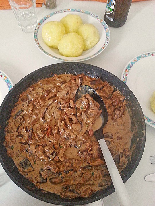 Semmelknödel mit Waldpilzragout | Chefkoch.de