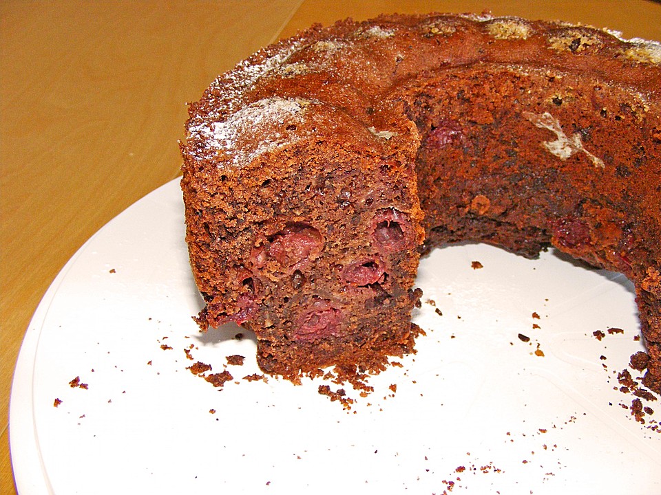 Schneller Schokoladenkuchen mit Kirschen von Dober | Chefkoch.de