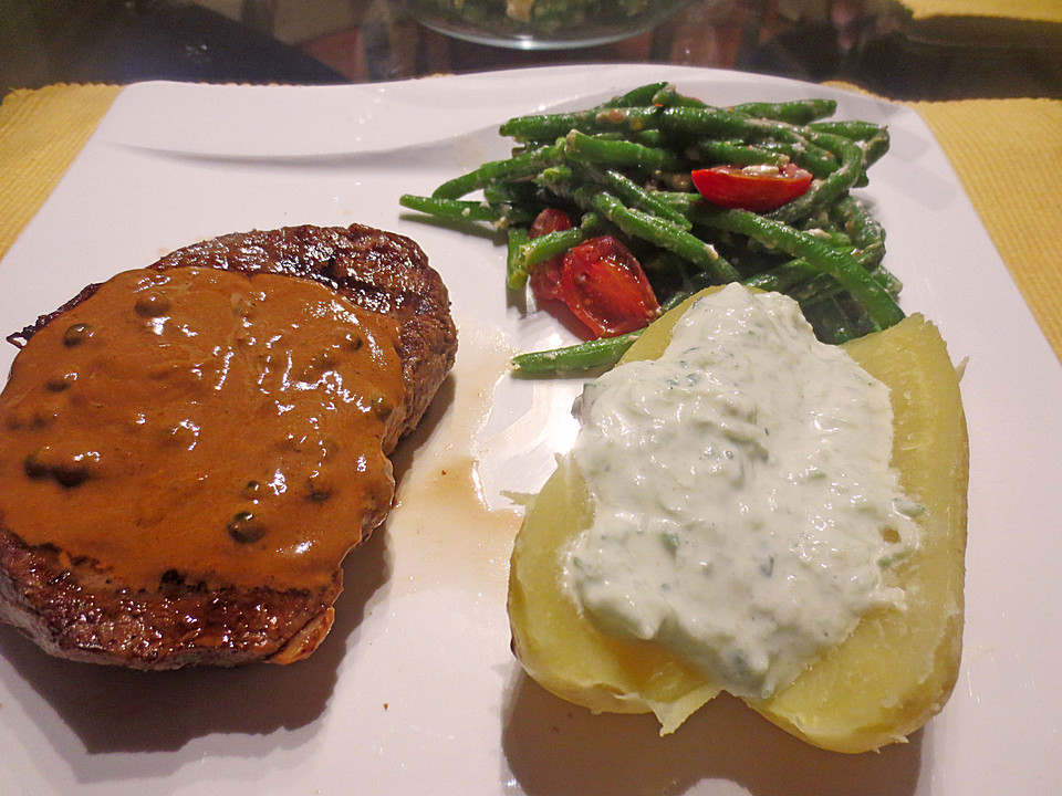 Tournedos mit Bourbonrahmsoße und grünem Pfeffer von Viniferia ...