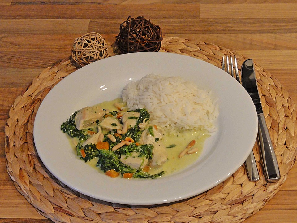 Hähnchengeschnetzeltes in Spinat - Sahne - Soße von taliafee | Chefkoch.de