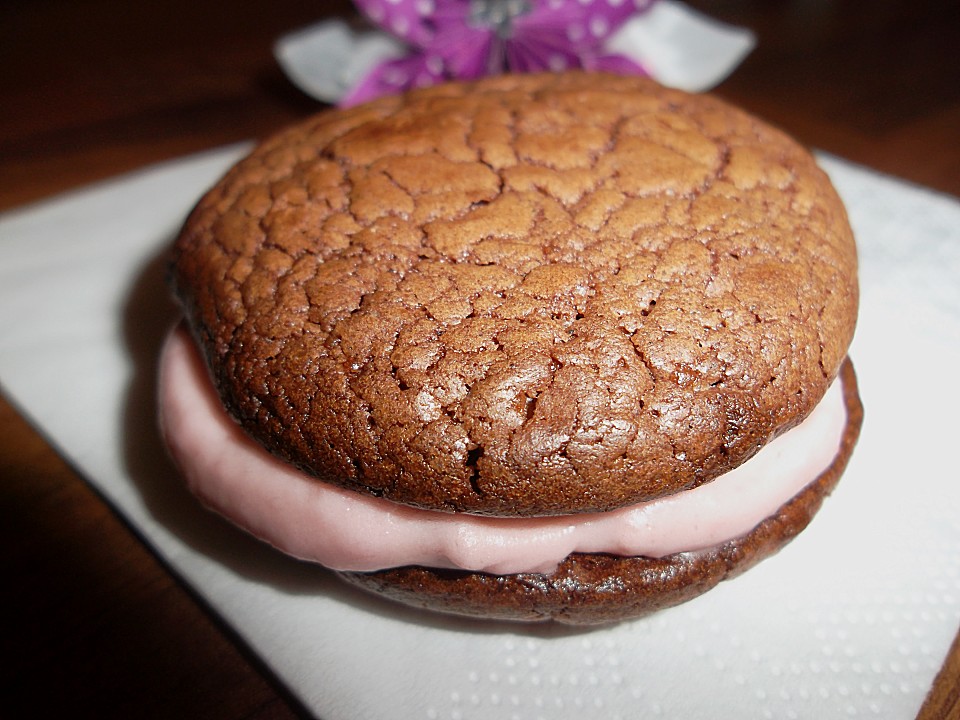Schokoladenkuchen - Sandwich mit Marshmallowfüllung von Pumpkin-Pie ...
