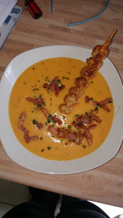 Leckere Kartoffel - Möhren - Suppe von Würmschen08 | Chefkoch.de
