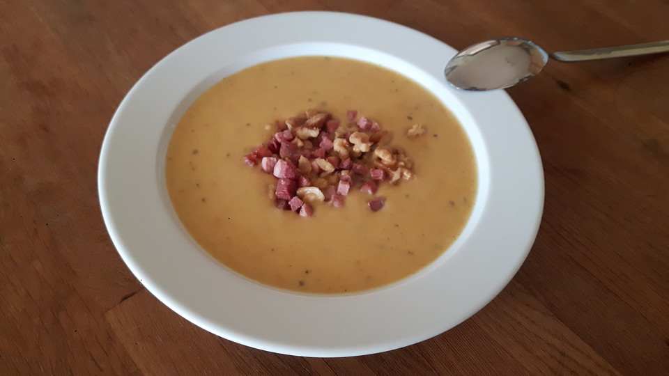 Leckere Kartoffel - Möhren - Suppe von Würmschen08 | Chefkoch.de
