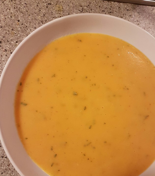 Leckere Kartoffel - Möhren - Suppe von Würmschen08 | Chefkoch.de
