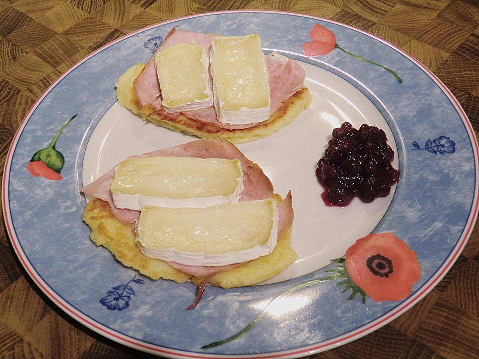 Überbackene Kartoffelpuffer mit Thymian - Preiselbeeren von McMoe ...