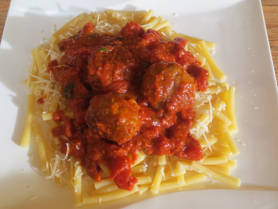 Hackbällchen in Tomatensauce von 001sweety | Chefkoch.de