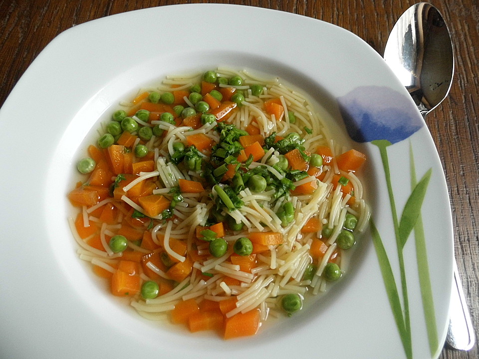 Schnelle klare Frühlingssuppe von Jaydinho | Chefkoch.de