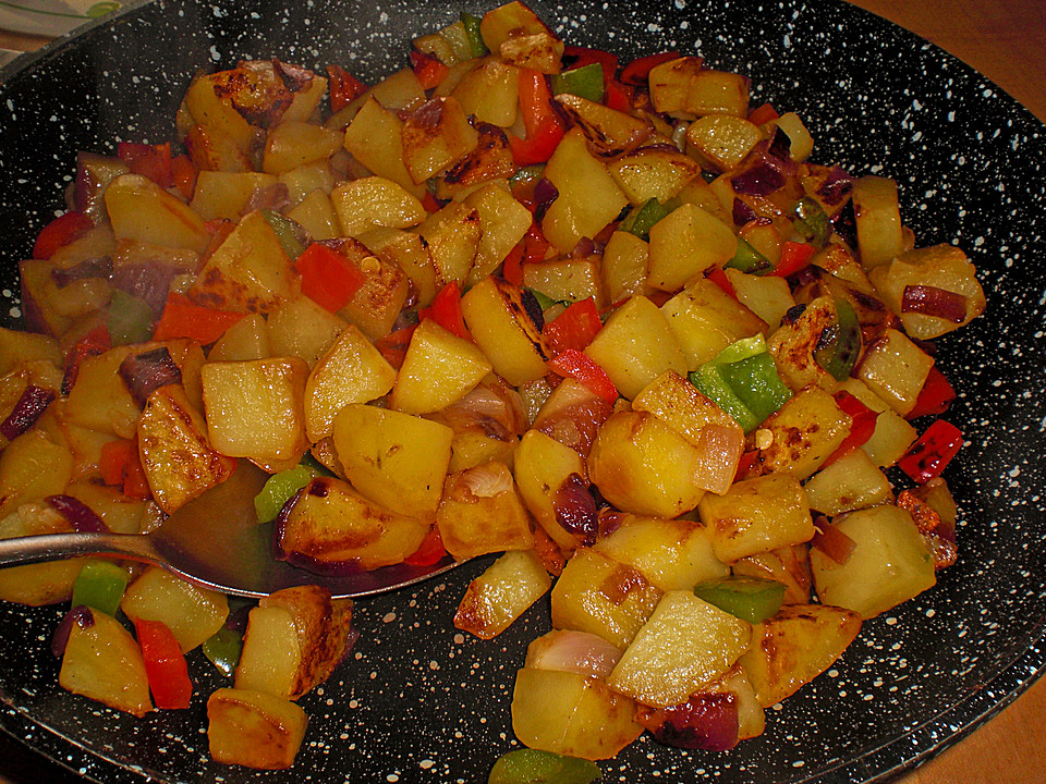 Bratkartoffeln mit Paprika von TobyPia | Chefkoch.de