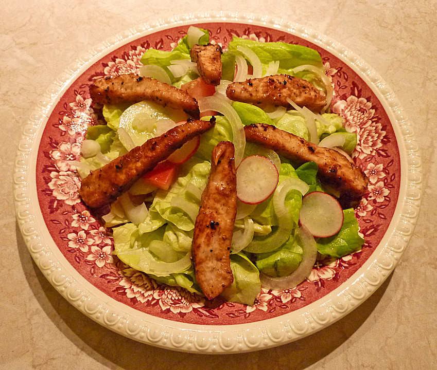Schnitzelstreifen auf gemischtem Salat von mima53 | Chefkoch.de