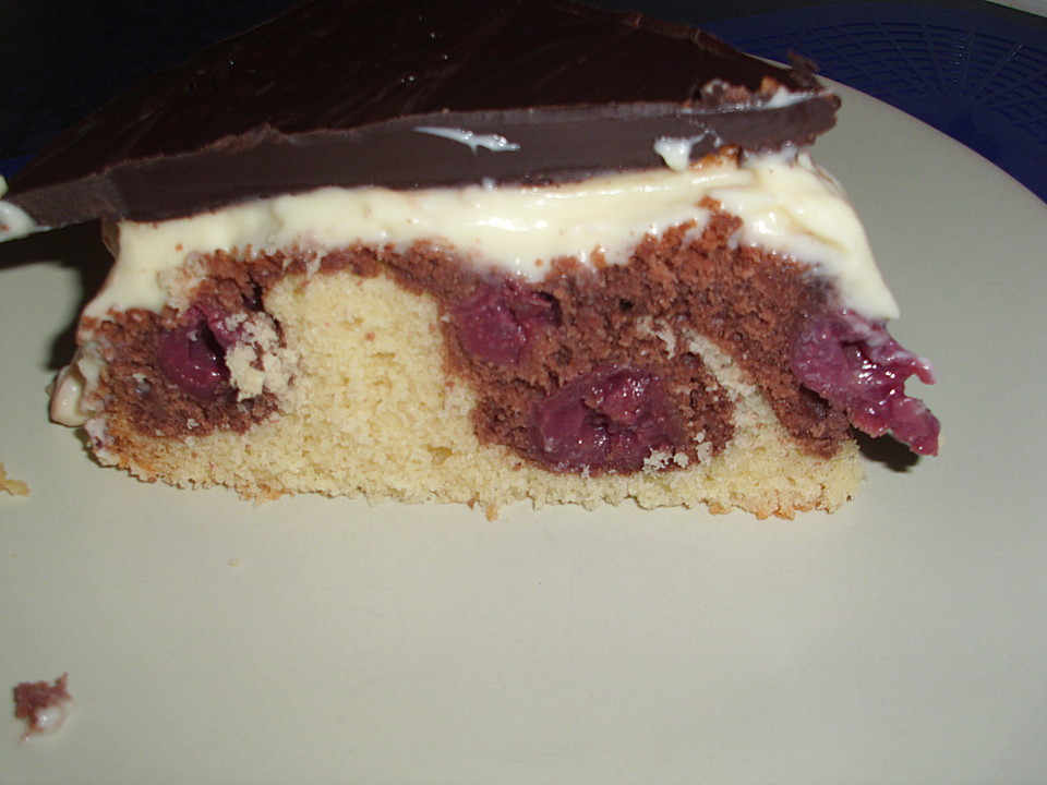Donauwellen mit Sauerkirschen und Vanillepudding von menschbleiben ...