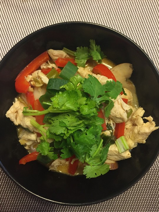 Pikante Thai Suppe mit Kokos und Hühnchen von mila_d | Chefkoch.de