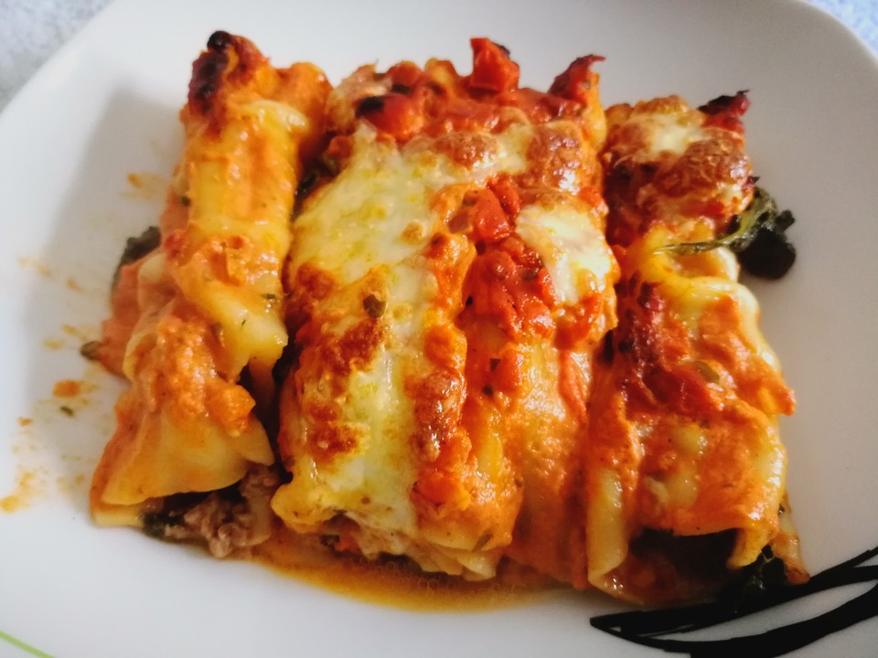 Cannelloni mit Hack, Spinat und Tomaten - Sahnesauce von karin510 ...