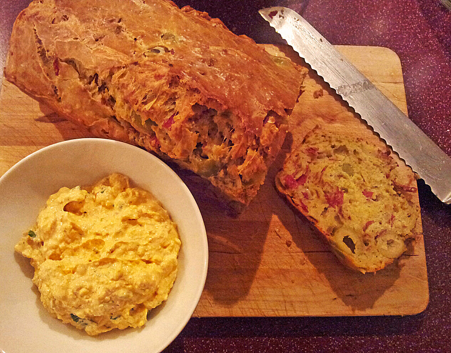 Mediterranes Brot (gelingt immer !!!!) von Jokiemo | Chefkoch.de