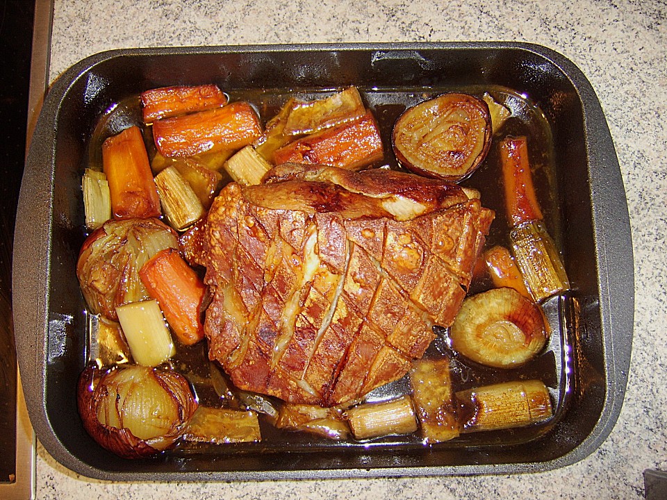 Schweinekrustenbraten (Rezept mit Bild) von Cyn3x | Chefkoch.de