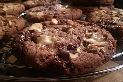 Super Chunk Cookies 1