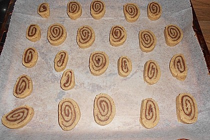 Schokoladen - Haselnusscreme - Spiralen 36