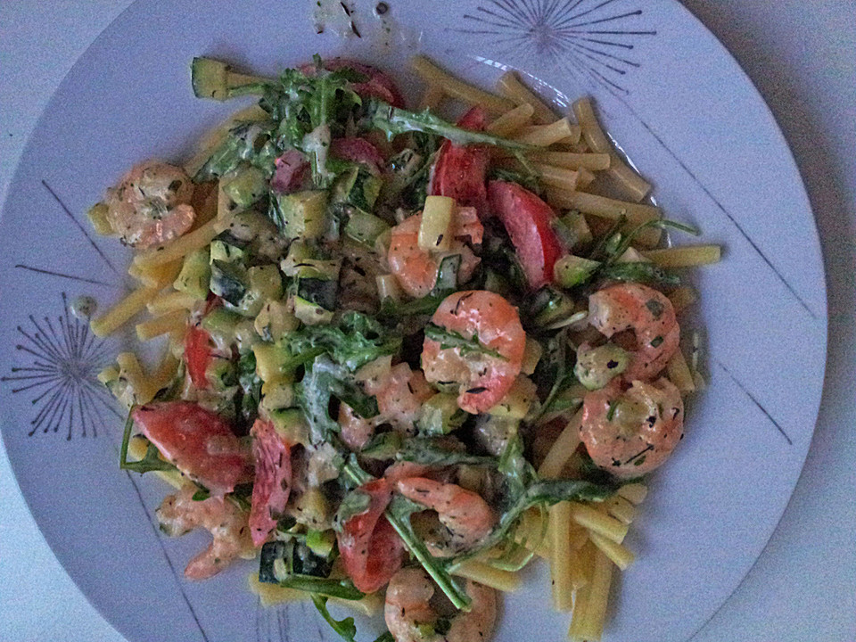 Sommerliche Pasta mit Garnelen, Tomaten und Rucola von PetitZebre ...