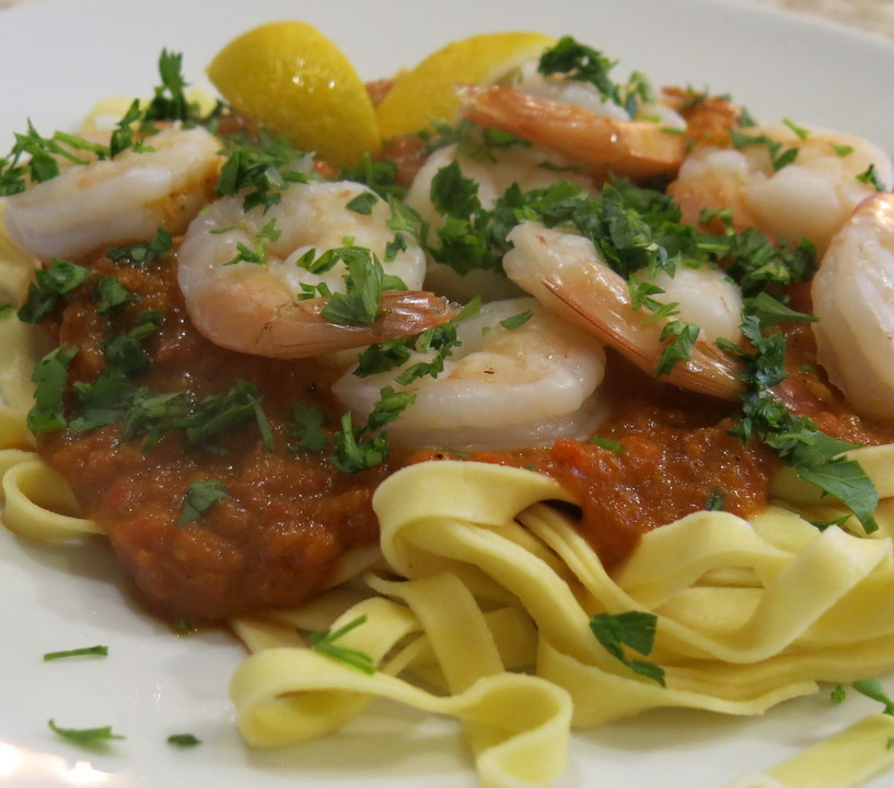 Sommerliche Pasta mit Garnelen, Tomaten und Rucola von PetitZebre ...