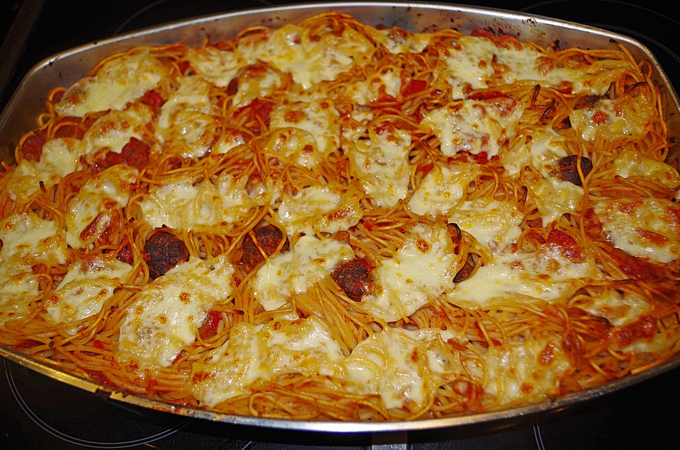 Überbackene Spaghetti mit italienischen Fleischklößchen von stetzel ...