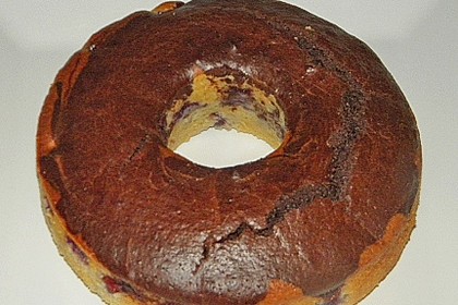 Marmorkuchen mit Kirschen 63