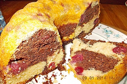 Marmorkuchen mit Kirschen 60