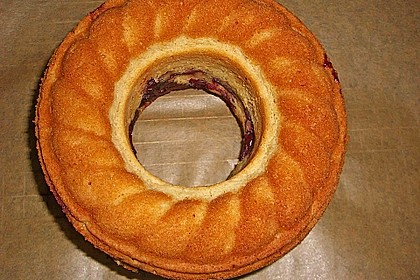 Marmorkuchen mit Kirschen 16
