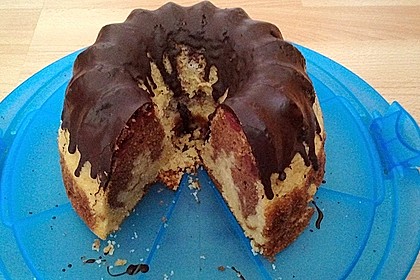 Marmorkuchen mit Kirschen 8