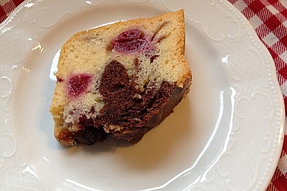Marmorkuchen mit Kirschen 32