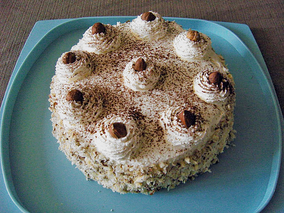 Nuss - Sahne - Torte - Ein gutes Rezept | Chefkoch.de