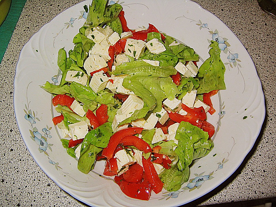 Paprika - Schafskäse - Salat von schleckermäulchen | Chefkoch.de