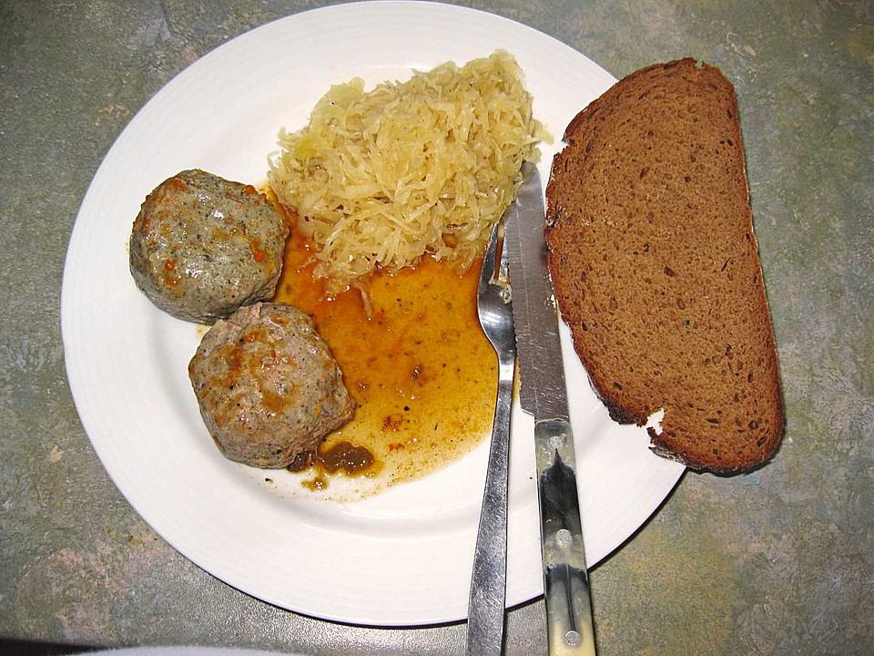 Leberknödel auf Sauerkraut - Ein tolles Rezept | Chefkoch.de