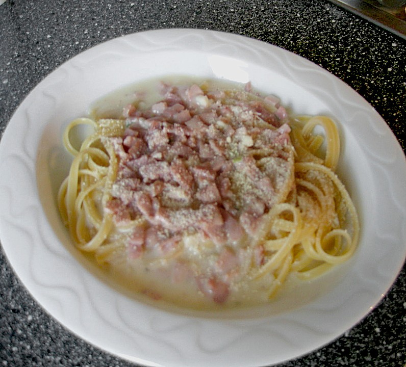 Nudeln mit Schinken - Sahne - Sauce von 280266 | Chefkoch.de