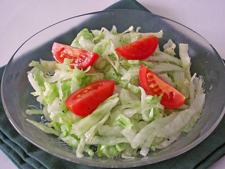 Eisbergsalat mit süß - saurem Zitronendressing | Chefkoch.de