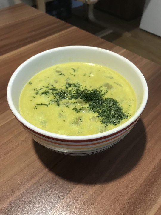 Gurken-Rahm-Suppe mit Hackfleisch und Kartoffeln von Gänseblümchen38 ...