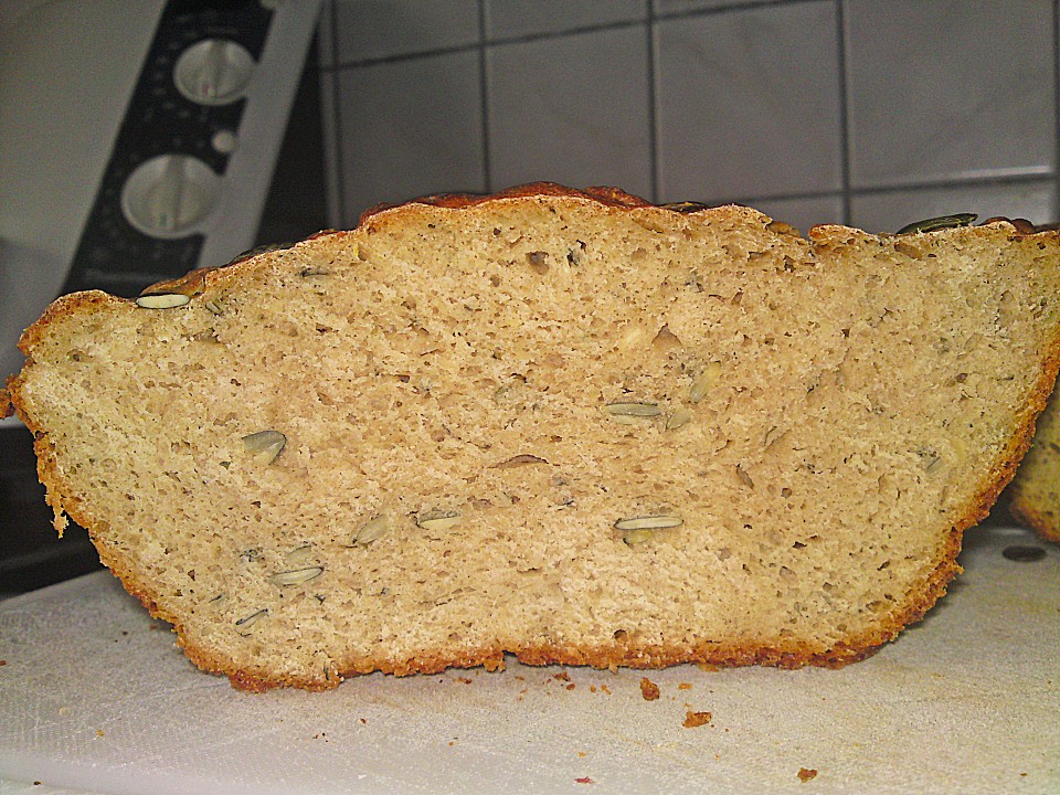 Saftiges Kürbiskern - Joghurt Brot | Chefkoch.de