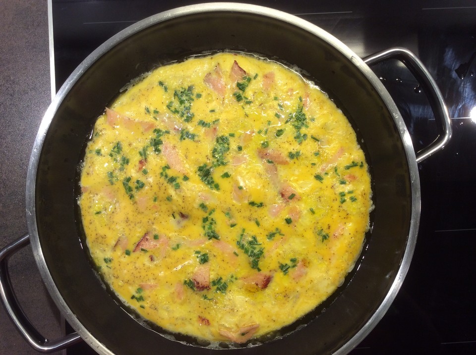 Omelett mit geräuchertem Lachs von handsabumsadaisy | Chefkoch.de
