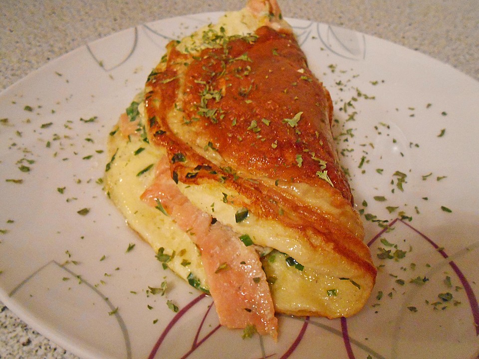 Omelett mit geräuchertem Lachs von handsabumsadaisy | Chefkoch.de