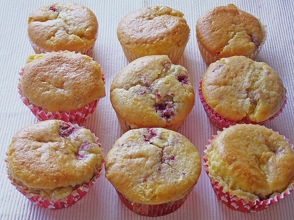 Raspberry - Vanilla - White Chocolate Muffins | Chefkoch.de