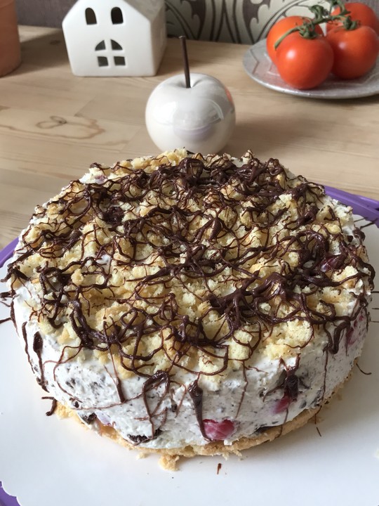 Kirsch - Stracciatella - Torte von clara229 | Chefkoch.de