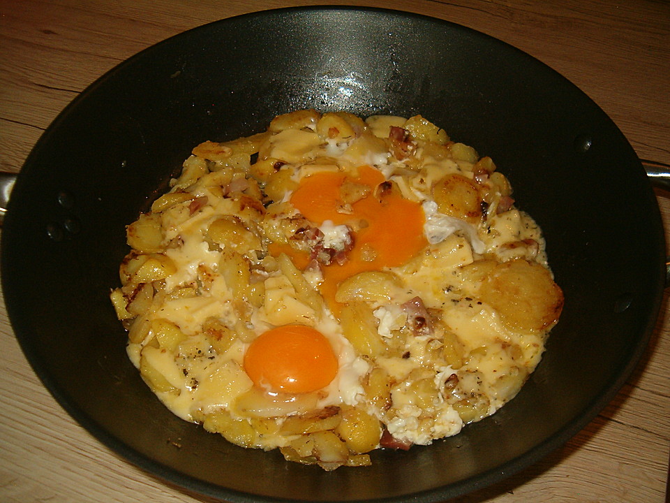 Bratkartoffeln mit Ei und Käse von SeeleDesTigers | Chefkoch.de