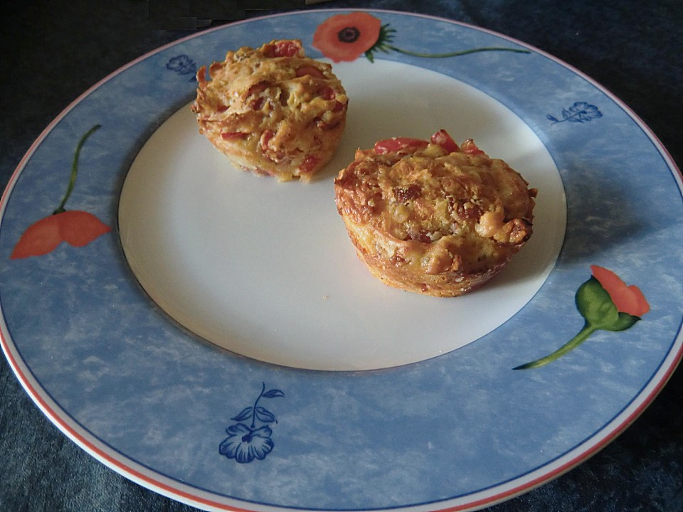 Paprika - Salami - Muffins von rockyzocky | Chefkoch.de