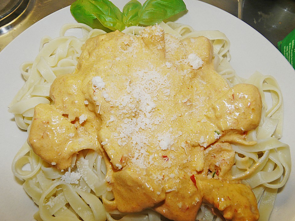 Spaghetti mit einer Tomaten-Brunch-Sauce von Saya1981 | Chefkoch.de