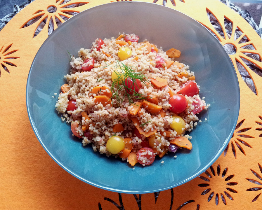 Couscoussalat mit Tomaten und Möhren von plumbum | Chefkoch.de