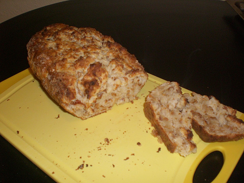 Zwiebelbrot mit Röstzwiebeln und Buttermilch von Lippstadt | Chefkoch.de