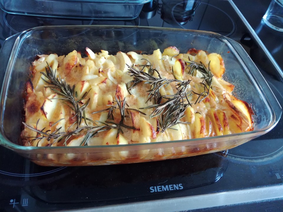 Kartoffel-Apfel-Auflauf mit Camembert von pub4art | Chefkoch.de