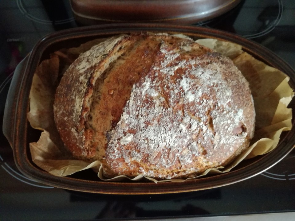 Rustikales Brot im Bräter von Meggixx | Chefkoch.de