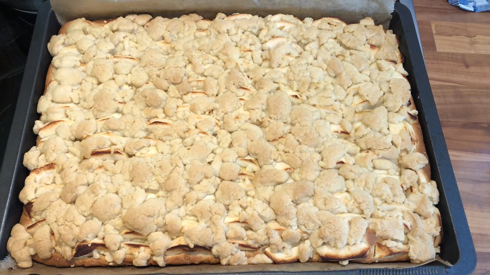 Apfel - Streuselkuchen vom Blech von PetraF | Chefkoch.de