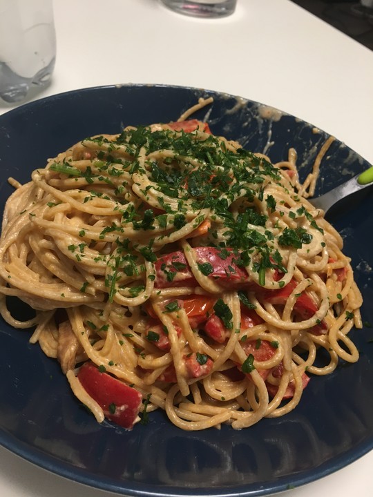 Vollkornspaghetti mit Paprika, Tomaten und Feta von nat-neu | Chefkoch.de
